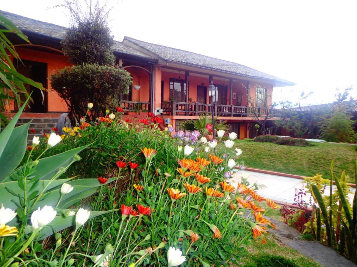 Quinta Loren Hosteria Ambato Exterior foto